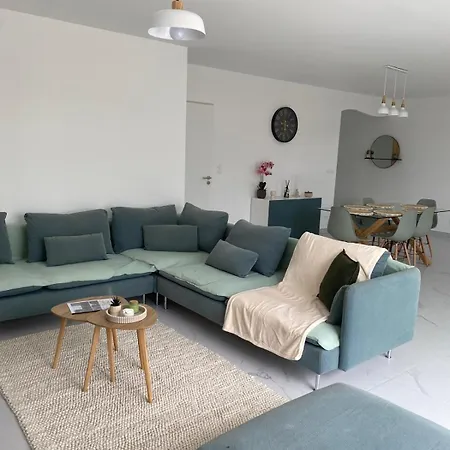 Relax & Work A 3 6 Personnes Frespech